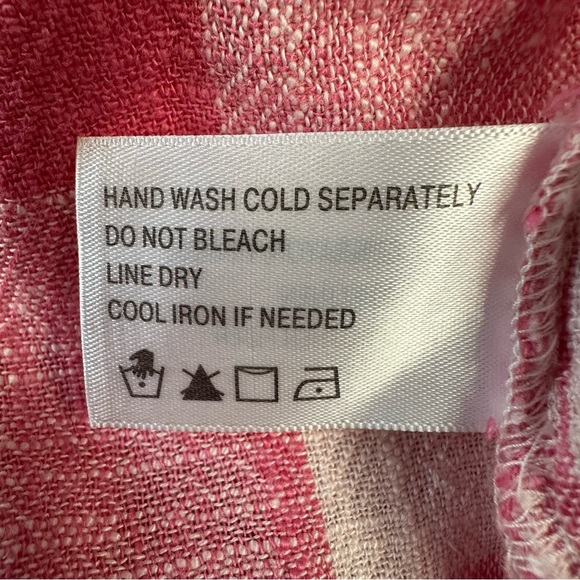 Orvis pink and white checkered plaid linen blend top buttons on back Medium - Picture 10 of 11